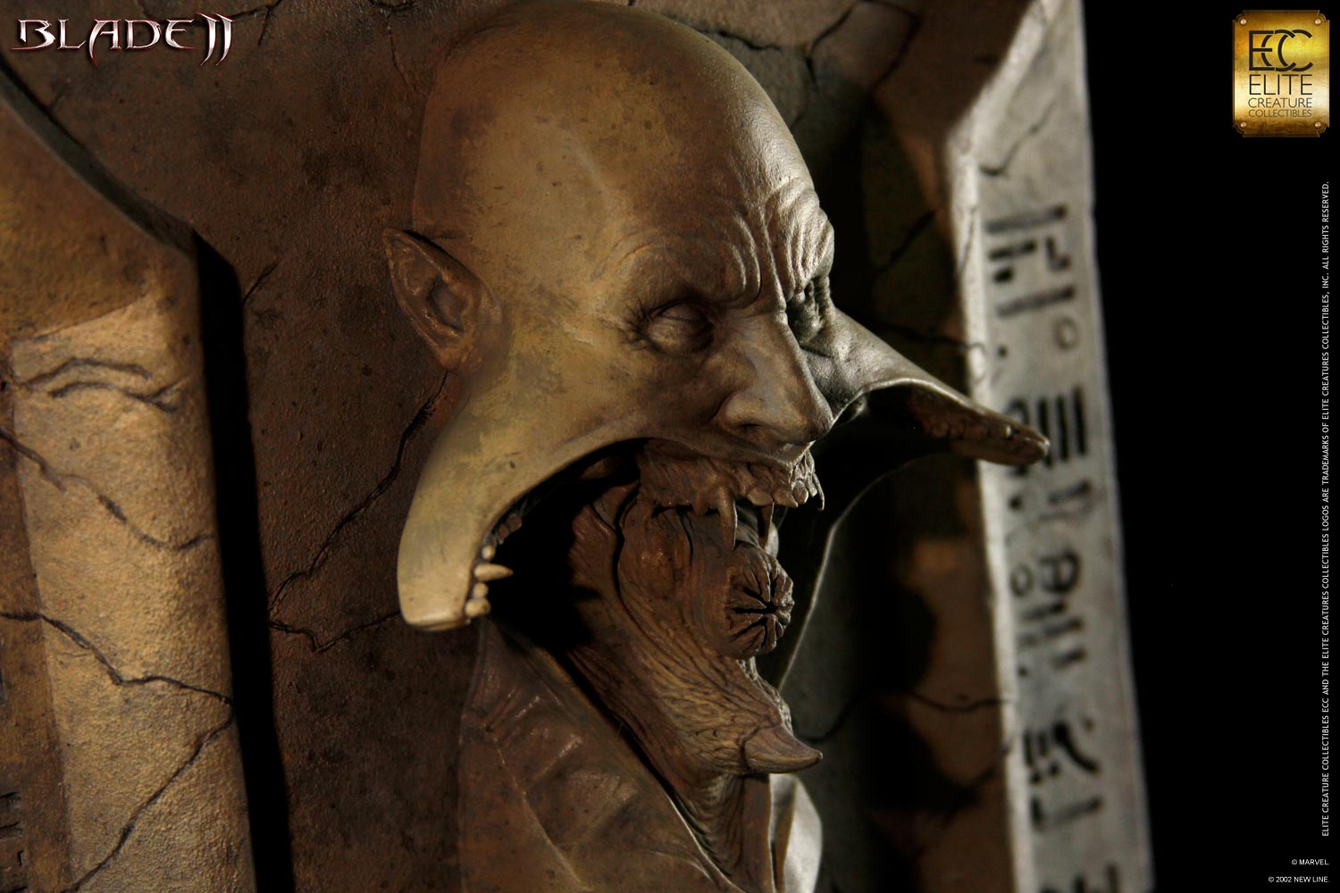 elite_creature_collectibles_transformotion_placard_4